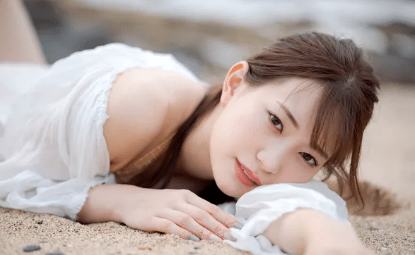 Akari Mitani (อะคาริ มิทานิ)