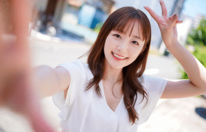 Hikari Aozora (อาโอโซระ ฮิคาริ)