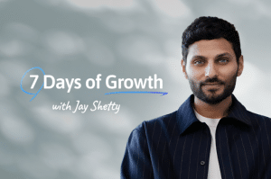 Jay Shetty เผยปรัชญาชีวิต “หยุดการเป็นอีกคน” ในงานจบการศึกษา Princeton 2025